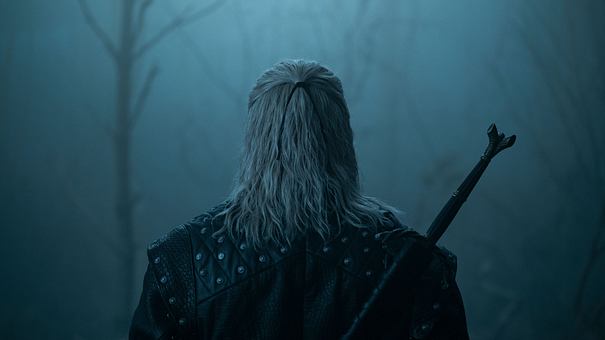 Der Witcher von hinten - Foto: Courtesy of Netflix