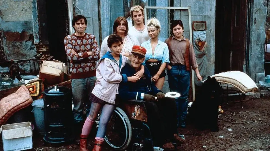 Nicht alle Mitglieder der Familie Flodder sind noch am Leben. Ein Familienfoto der Flodders.