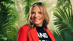 IBES-Teilnehmerin Nicole Belstler-Boettcher vor Dschungelkulisse. - Foto: RTL IBES-Teilnehmerin Nicole Belstler-Boettcher vor Dschungelkulisse. - Foto: RTL