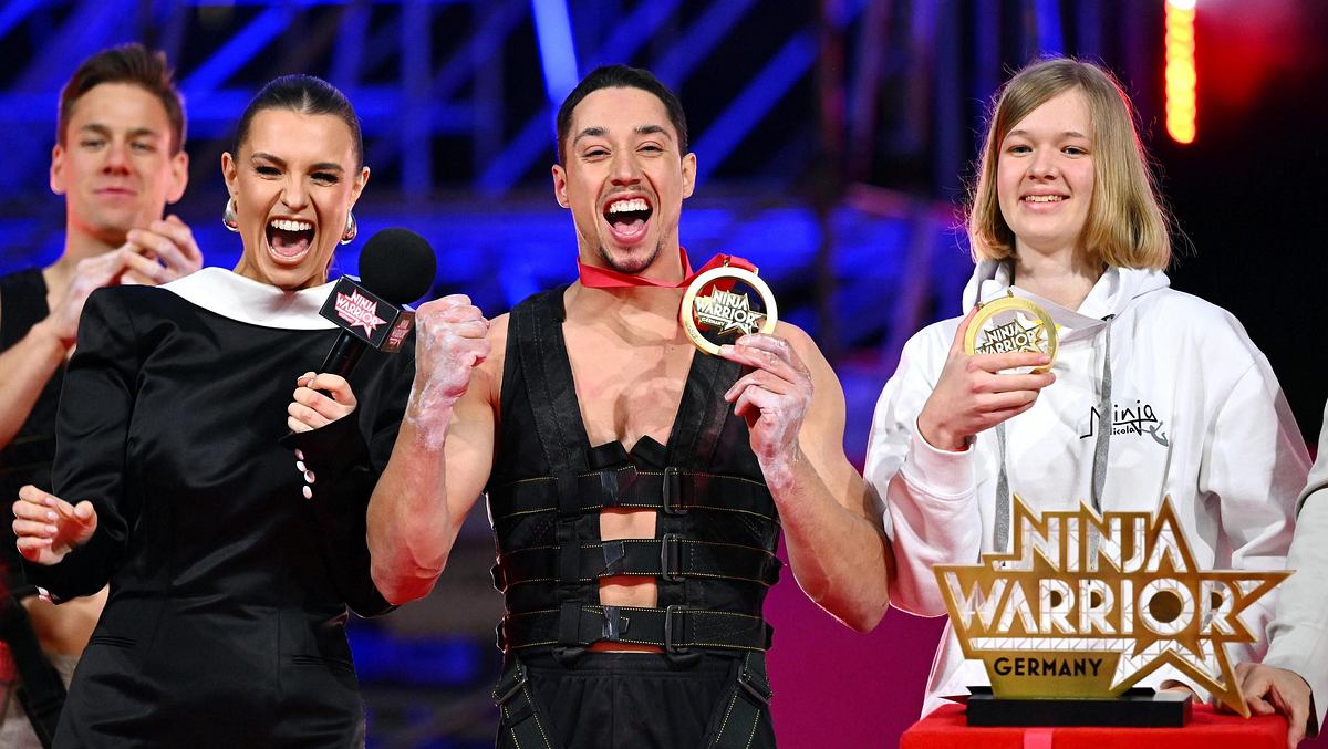 Laura Wontorra, René Casselly und Nicola Wulf beim Finale von Ninja Warrior Germany