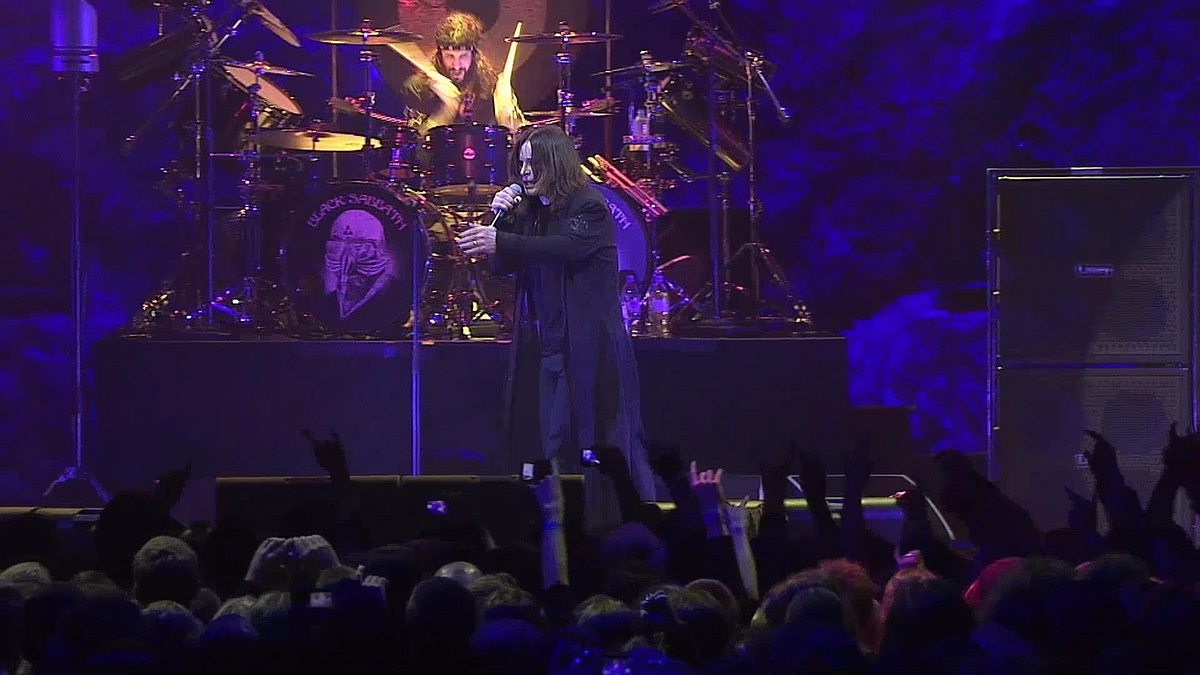 Black Sabbath: Live... Gathered in Their Masses Black Sabbath: Live... Gathered in Their Masses