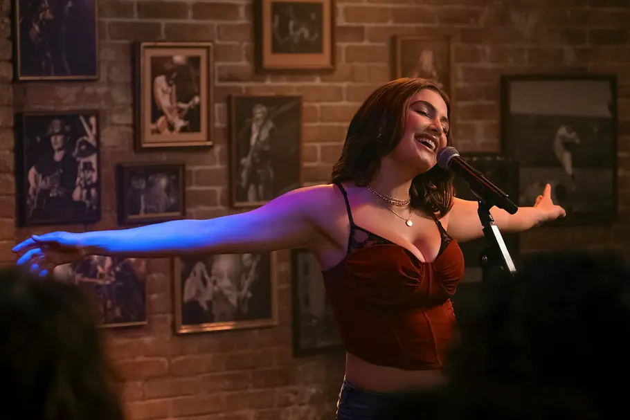 Ella Bright spielt Hannah in der Serie „Off Campus“. Ella Bright spielt Hannah in der Serie „Off Campus“.