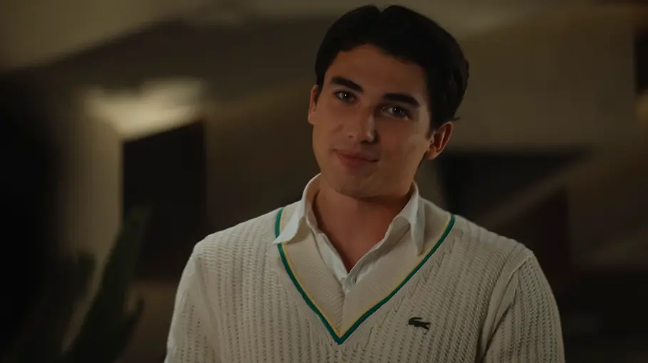 Hunter Davenport (Charlie Evans) in der Serie „Off-Campus“.