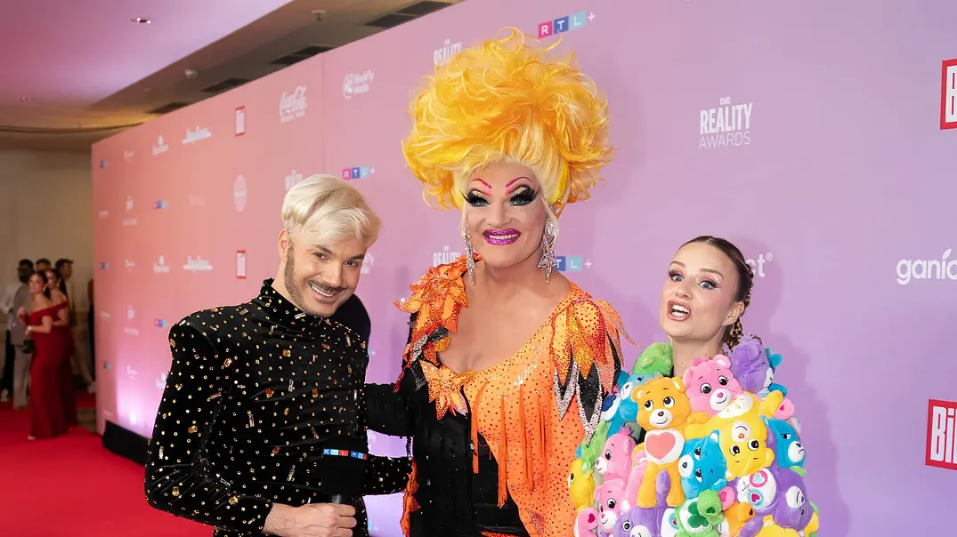 Sam Dylan, Olivia Jones und Celine Behringer auf den Reality Awards. - Foto: Imago/BOBO