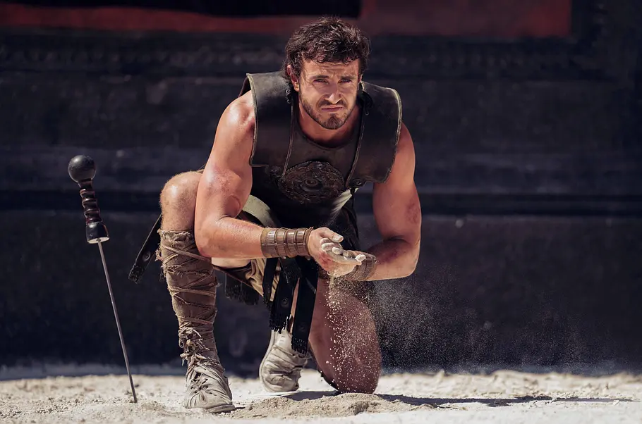 Paul Mescal schlüpft in Gladiator II in die Rolle des Lucius, dem Sohn des ehemaligen Gladiaros Maximus.