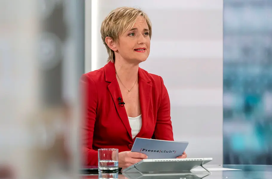 WESTDEUTSCHER RUNDFUNK KÖLN Presseclub Moderatorin Ellen Ehni