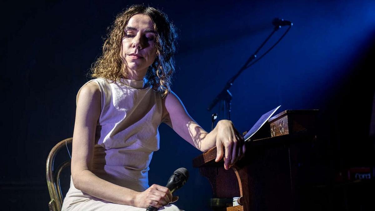 PJ Harvey - Live in Paris 2023