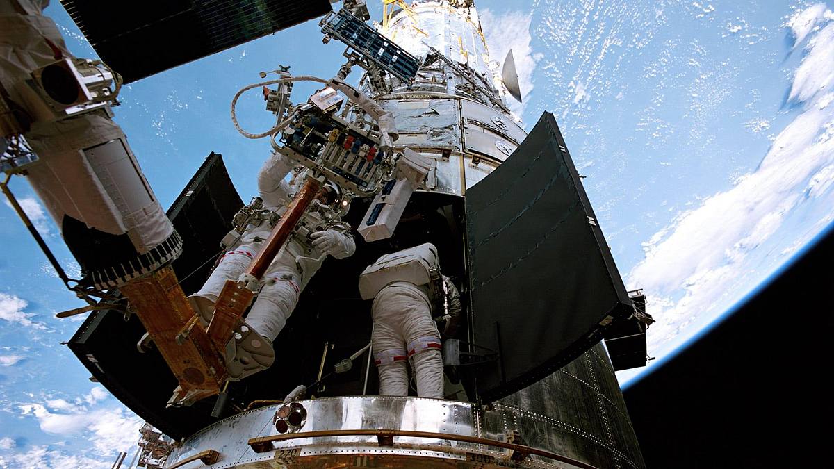 IMAX: Hubble 3D IMAX: Hubble 3D