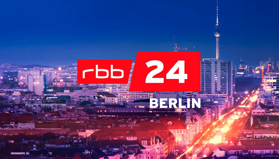 rbb24 Berlin Logo vor Berliner Skyline