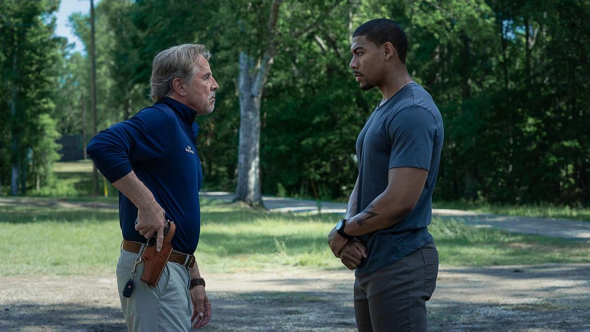 Don Johnson und Aaron Pierre in Rebel Ridge