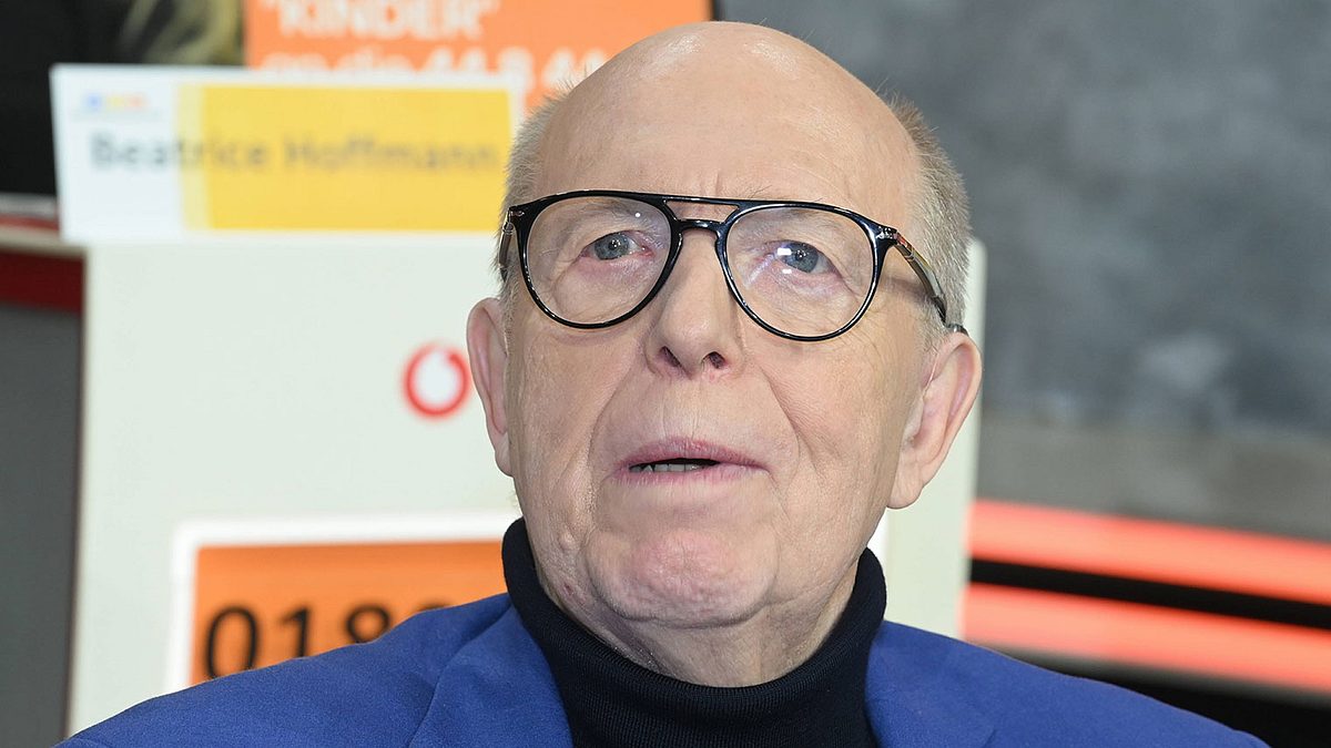 Reiner Calmund Reiner Calmund schaut in die Kamera