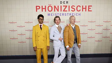 Richard Ayoade, Wes Anderson und Bill Murray bei der Premiere von „Der phönizische Meisterstreich“ in Berlin - Foto:  IMAGO / APress