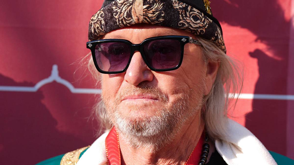 Robert Geiss Robert Geiss beim Rosenmontagszug 2025