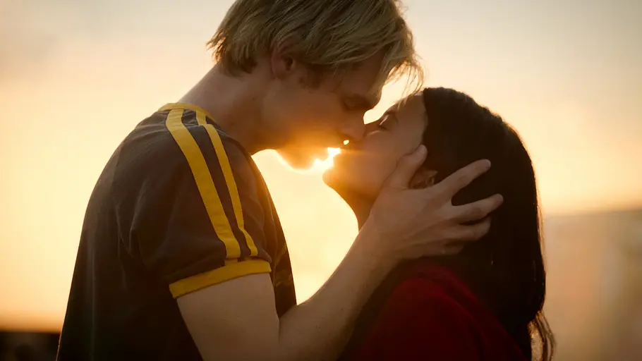 Romantische Jackie- und Cole-Moment aus „Ich und die Walter Boys“.