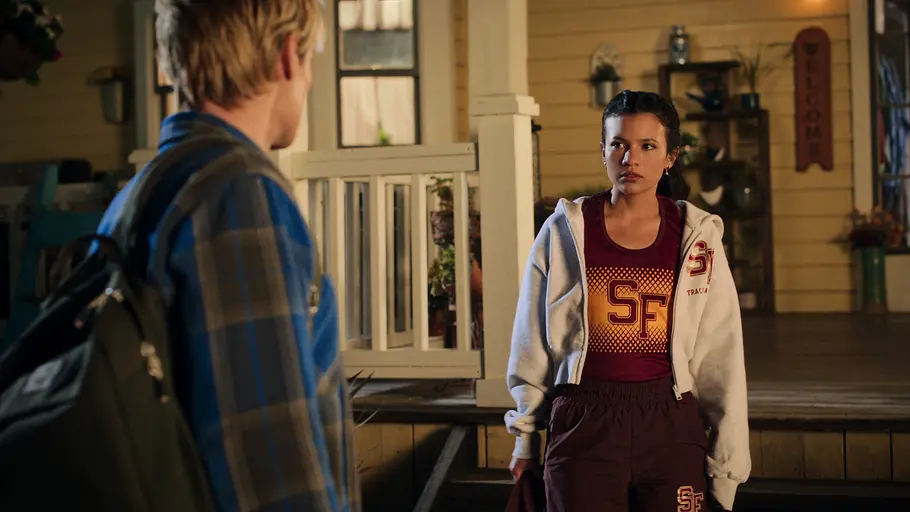 Jackie- und Cole-Momente aus „Ich und die Walter Boys“ Romantische Jackie- und Cole-Moment aus „Ich und die Walter Boys“.