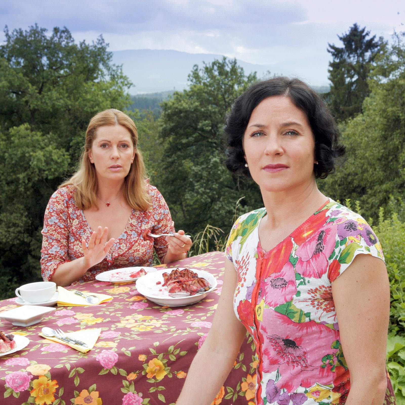 „Rosenheim-Cops“-Star Marisa Burger: Tränenreicher Abschied! So bewegend wird ihr letzter Auftritt als Frau Stockl