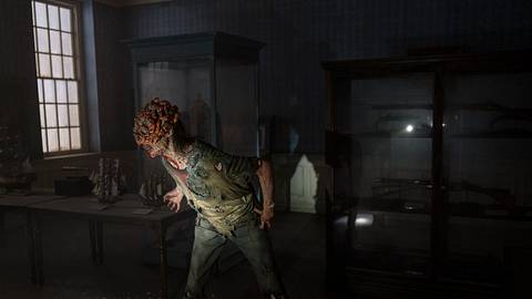 Ein Zombie sieht sich bedrohlich um. - Foto: Liane Hentscher/HBO