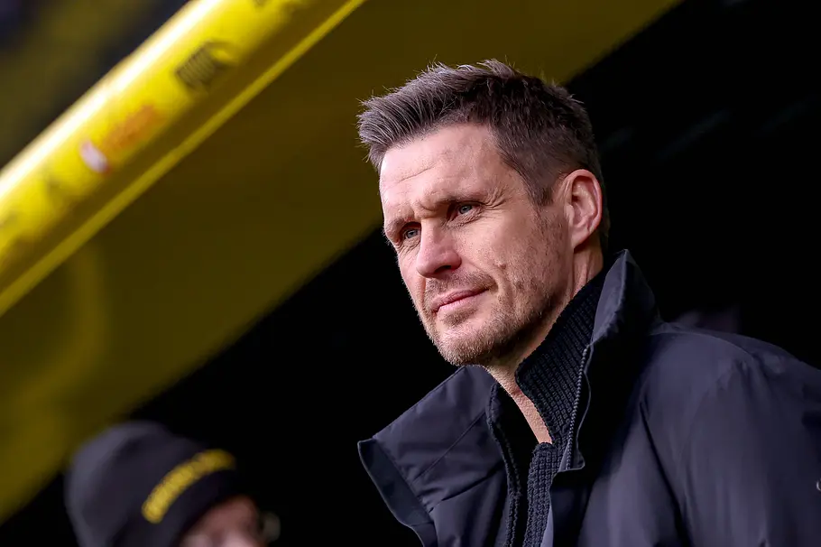 Sebastian Kehl Sebastian Kehl steht im Signal-Iduna-Park