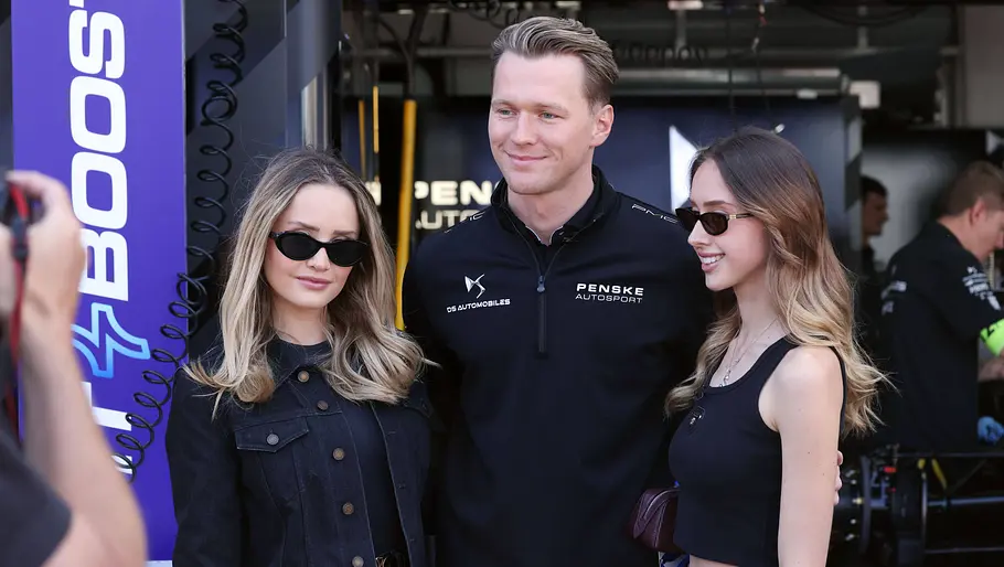 Shania und Davina Geiss sind als Gast bei Maximilian Günther beim FIA Formel E Monaco E-Prix in Monte Carlo zu sehen.