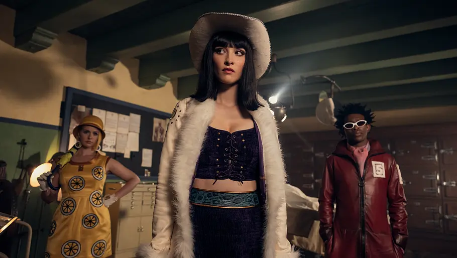 NIco Robin mit weiteren Agenten der Baroque-Firma.