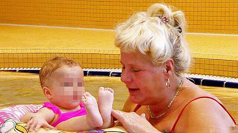Silvia Wollny mit Enkelin Cataleya alias Püppi (verpixelt) - Foto: RTL2