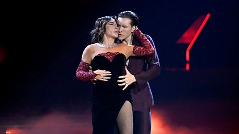 Simone Thomalla & Evgeny Vinokurov tanzen bei „Lets Dance“ 2025 - Foto: IMAGO / Panama Pictures