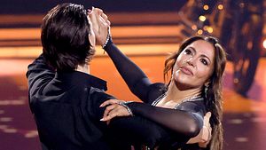 Simone Thomalla & Tanzpartner Evgeny Vinokurov bei „Lets Dance“ - Foto: IMAGO / Panama Pictures