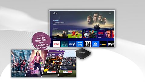 Ein Fernseher zeigt das Sky Programm und weitere Streaming-Apps. In Vordergrund sind die einzelnen Sky-Kombi-Pakete zu sehen. - Foto: TVMovie / PR