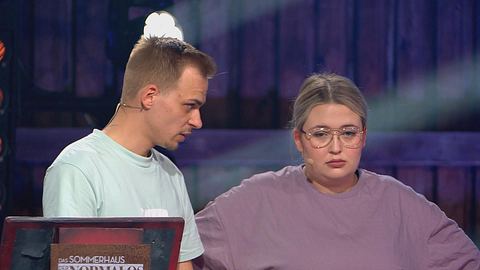 Hendrik und Sophie beim Sommerhaus der Normalos - Foto: RTL