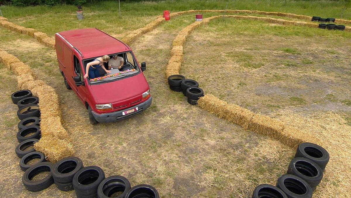 „Das Sommerhaus der Stars“: Autospiel „Das Sommerhaus der Stars“: Autospiel