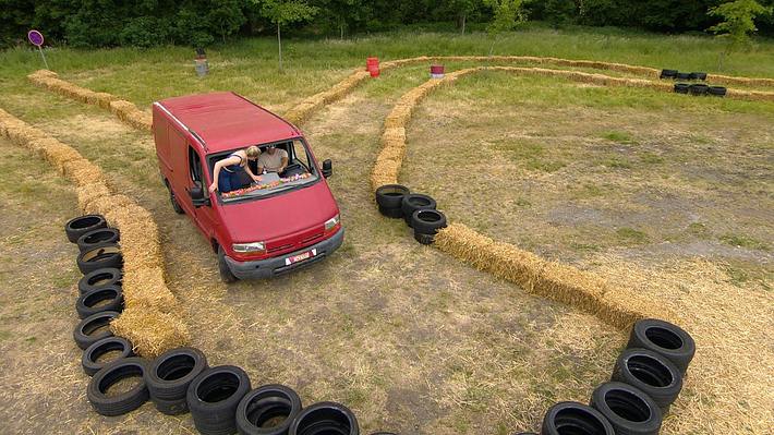 „Das Sommerhaus der Stars“: Autospiel - Foto: RTL+