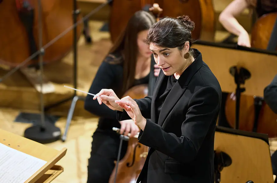 Sophie Dervaux dirigiert Haydn, Lessel und Mozart