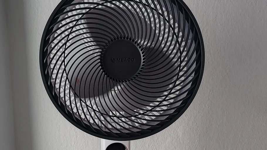 Große Flügel im Standventilator Meaco Sefte 10 Pro Große Flügel im Standventilator Meaco Sefte 10 Pro