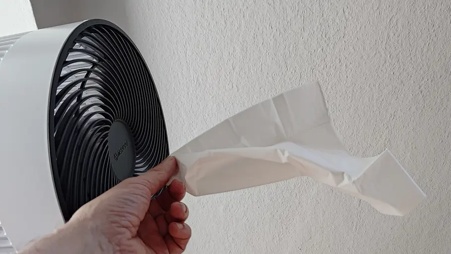 Standventilator Meaco Sefte 10 Pro mit fliegendem Taschentuch Standventilator Meaco Sefte 10 Pro mit fliegendem Taschentuch