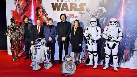 Kathleen Kennedy (r.) bei der Japan-Premiere von „Star Wars: Die letzten Jedi“ - Foto: IMAGO / Future Image