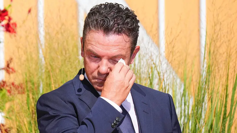 Stefan Mross weint bei „Immer wieder sonntags“.