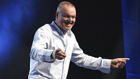 Stefan Raab freut sich - Foto: IMAGO / Future Image