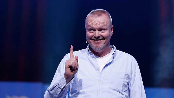 Stefan hebt den Finger - Foto: x