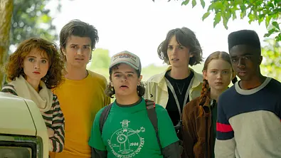 Der Cast von Stranger Things - Foto: Tina Rowden/Netflix Der Cast von Stranger Things - Foto: Tina Rowden/Netflix
