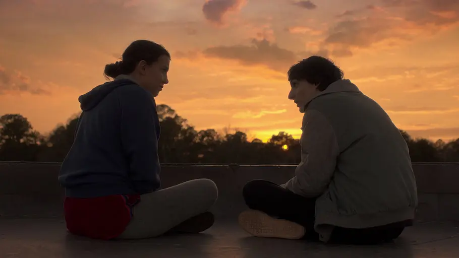 „Stranger Things 5“ Millie Bobby Brown als Elfi und Finn Wolfhard als Mike in „Stranger Things 5“.