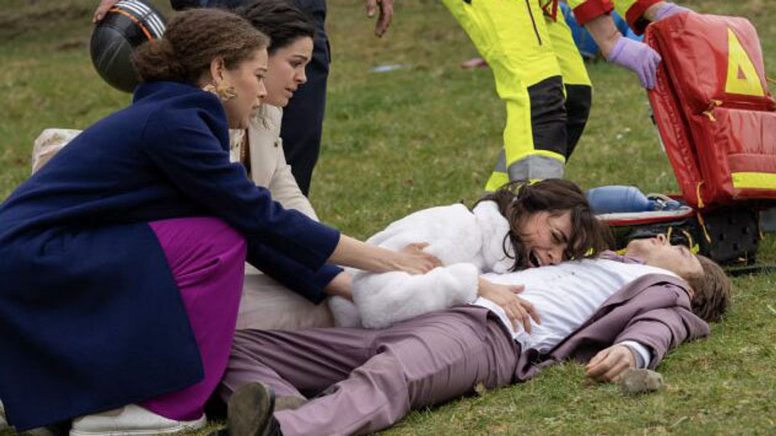 „Sturm der Liebe“: Nach Theos Serientod verlässt weiterer Liebling die  Serie!