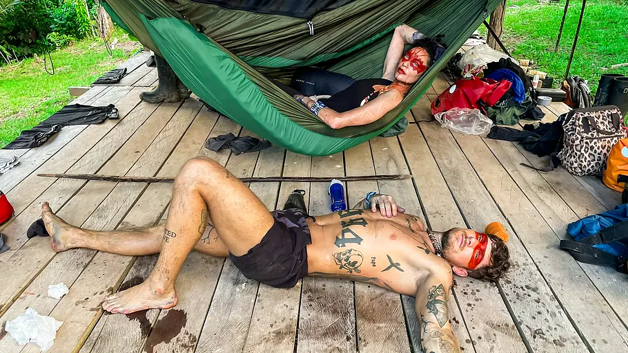 Die Stars von „Surviving Amazonas“ Die Teilnehmer:innen der Realityshow „Surviving Amazonas“ bei ihrem Abenteuer im brasilianischen Regenwald.