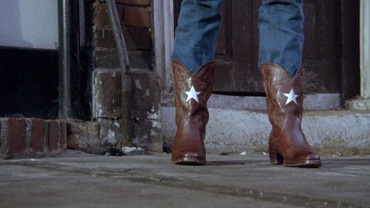 Stiefel, die den Tod bedeuten
