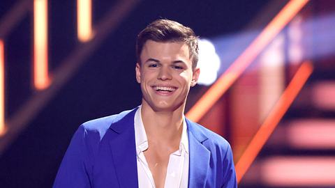 Taliso Engel strahlt bei Lets Dance in die Kamera. Sehen wir ihn bald wieder im TV? - Foto: IMAGO / Panama Pictures