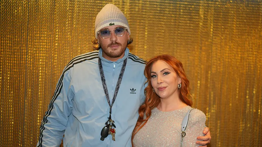 Tara Tabitha und Dennis Lodi nach „Temptation Island VIP“ getrennt? Tara Tabitha und Dennis Lodi posieren zusammen