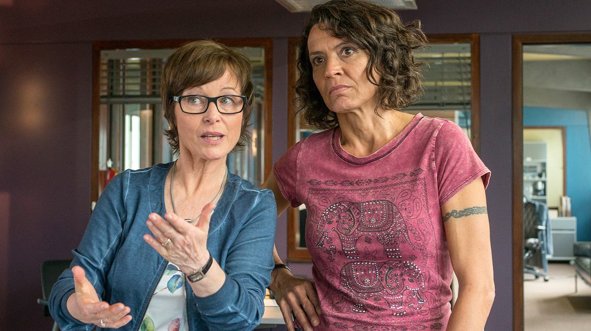 Annalena Schmidt als Frau Keller zusammen mit Ulrike Folkerts als Lena Odenthal. Annalena Schmidt als Frau Keller zusammen mit Ulrike Folkerts als Lena Odenthal.