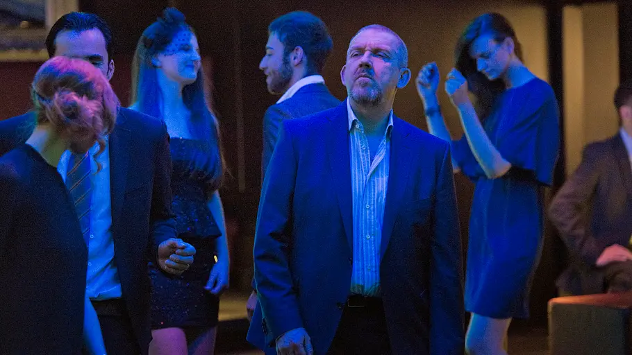 Tatort: Freddy tanzt Freddy Schenk tanzt in einem Club.