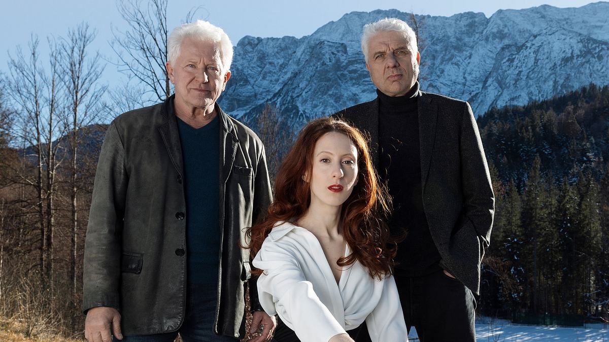 Kriminalhauptkommissar Ivo Batic (Miroslav Nemec), Natalie Laurent (Roxane Duran) und Kriminalhauptkommissar Franz Leitmayr (Udo Wachtveitl).