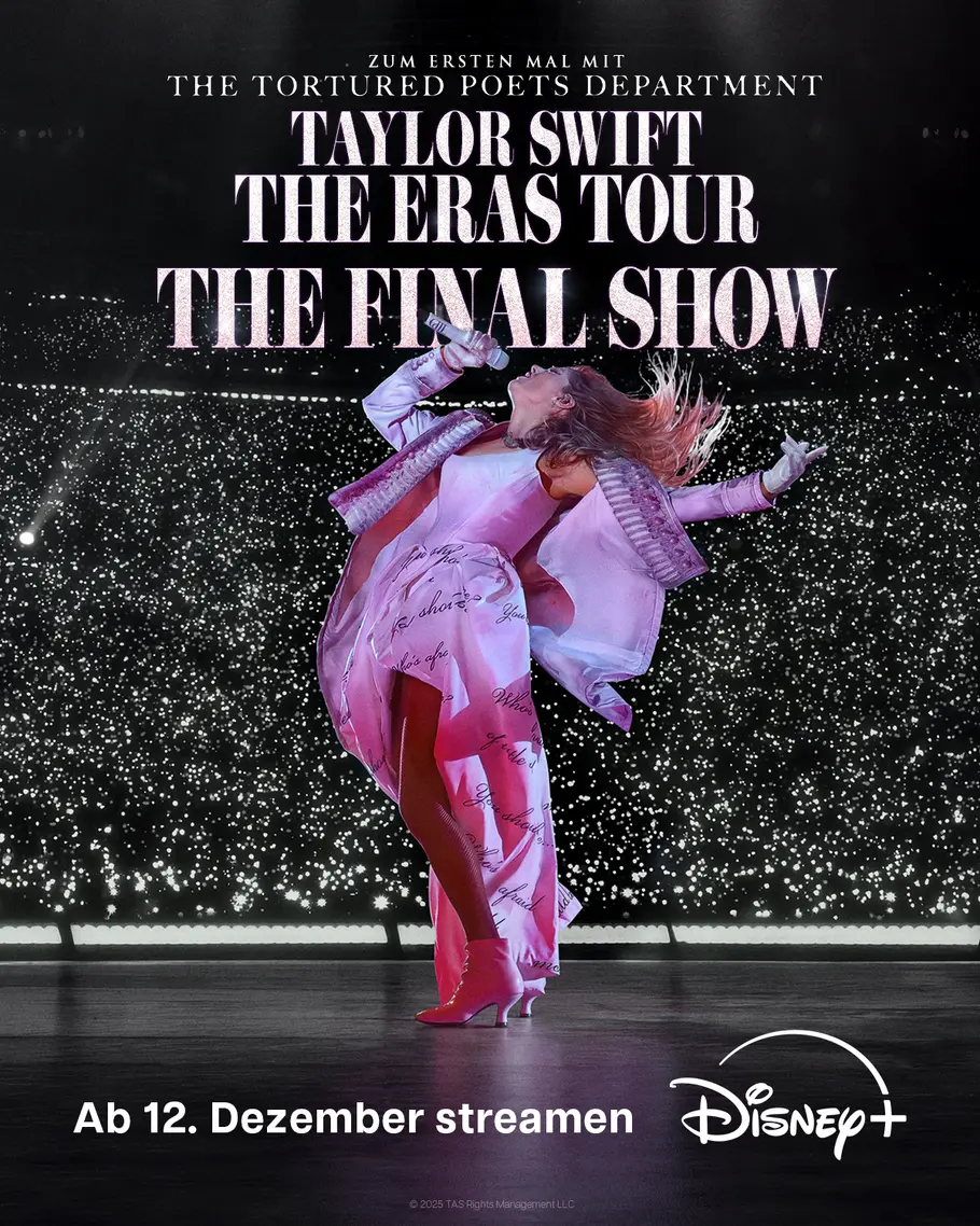 Das Poster zum Konzertfilm „Taylor Swift: The Eras Tour – The Final Show“ zeigt die Sängerin auf der Bühne umringt von tausenden von Fans.