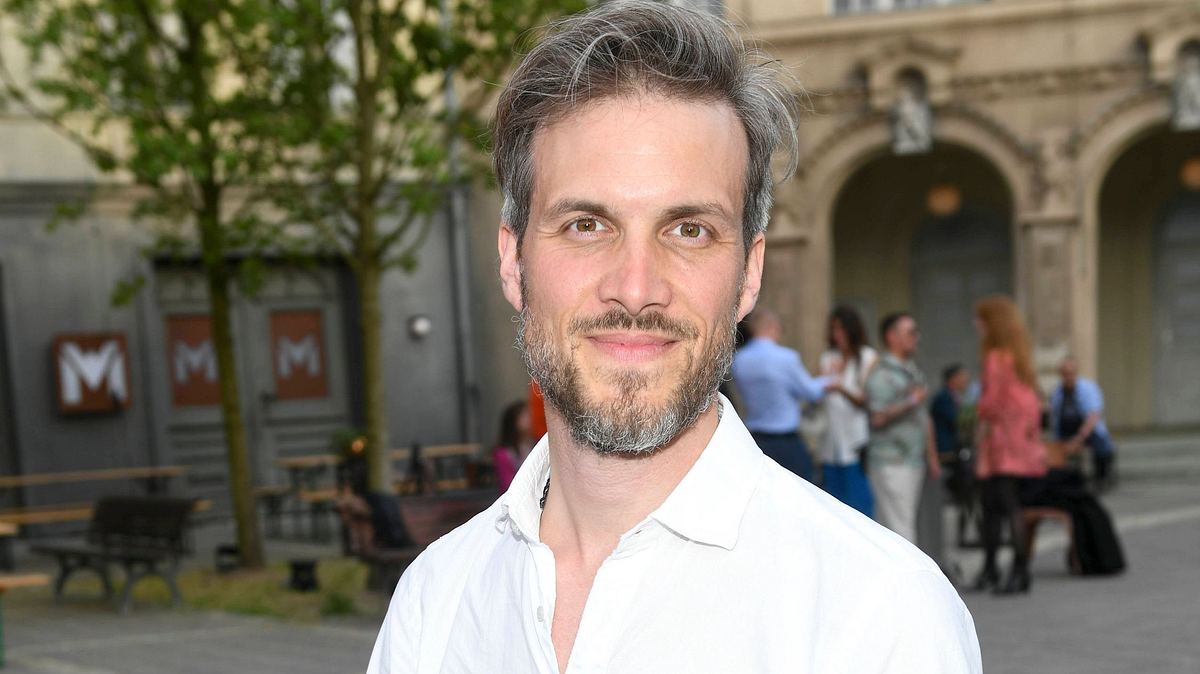 GZSZ-Comeback für Thaddäus Meilinger? Thaddäus Meilinger am Set von GZSZ: Wird es ein Comeback trotz seines Serientods geben?